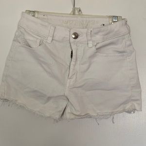 American Eagle white shorts size 4